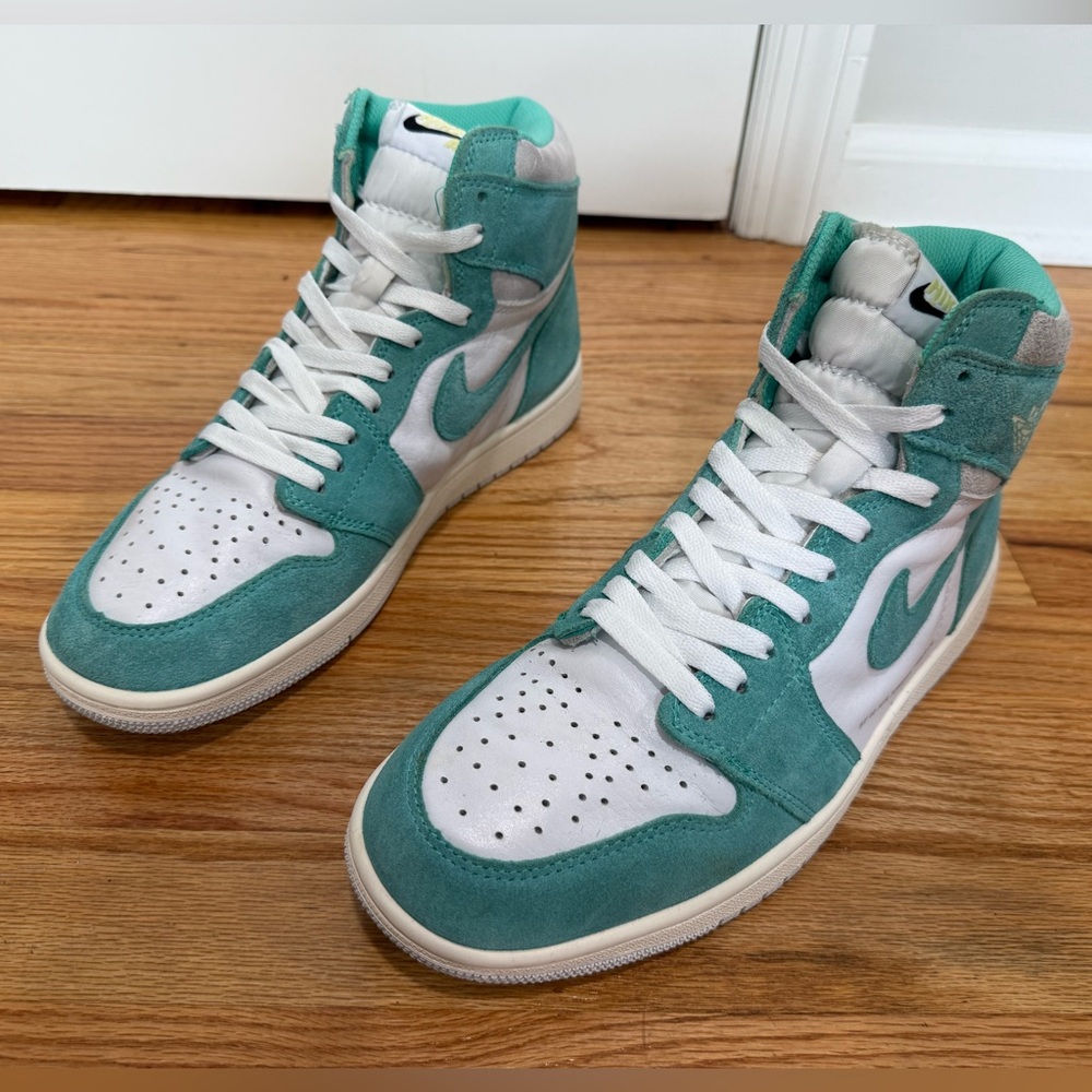 Nike air Jordan retro 1 OG high turbo green Sz 10.5